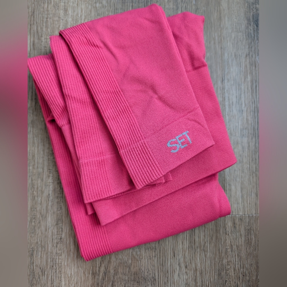SETActive Pink Ribbed Leggings